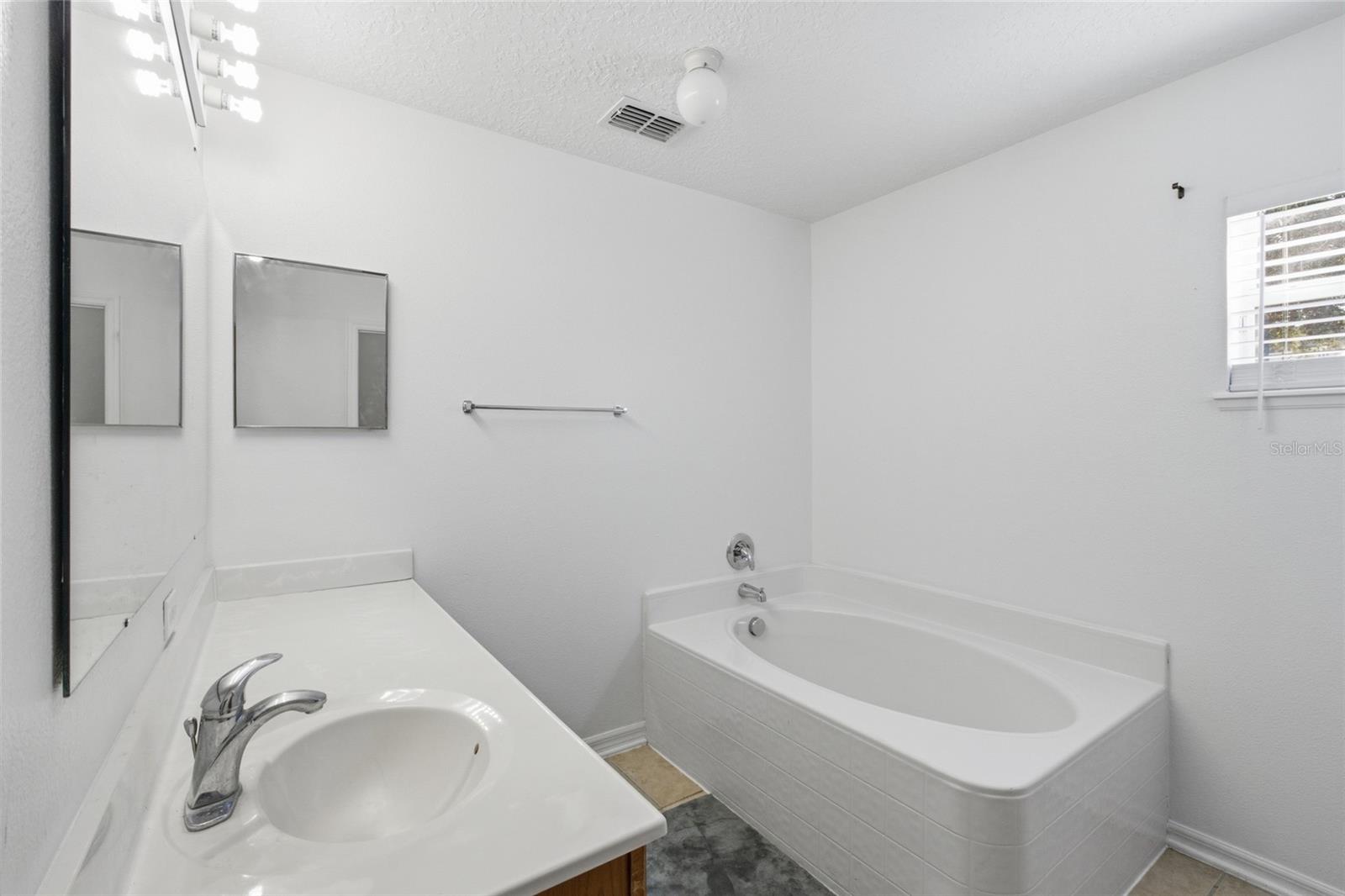 GROVELAND MARINA DEL REY PH 01 - Residential