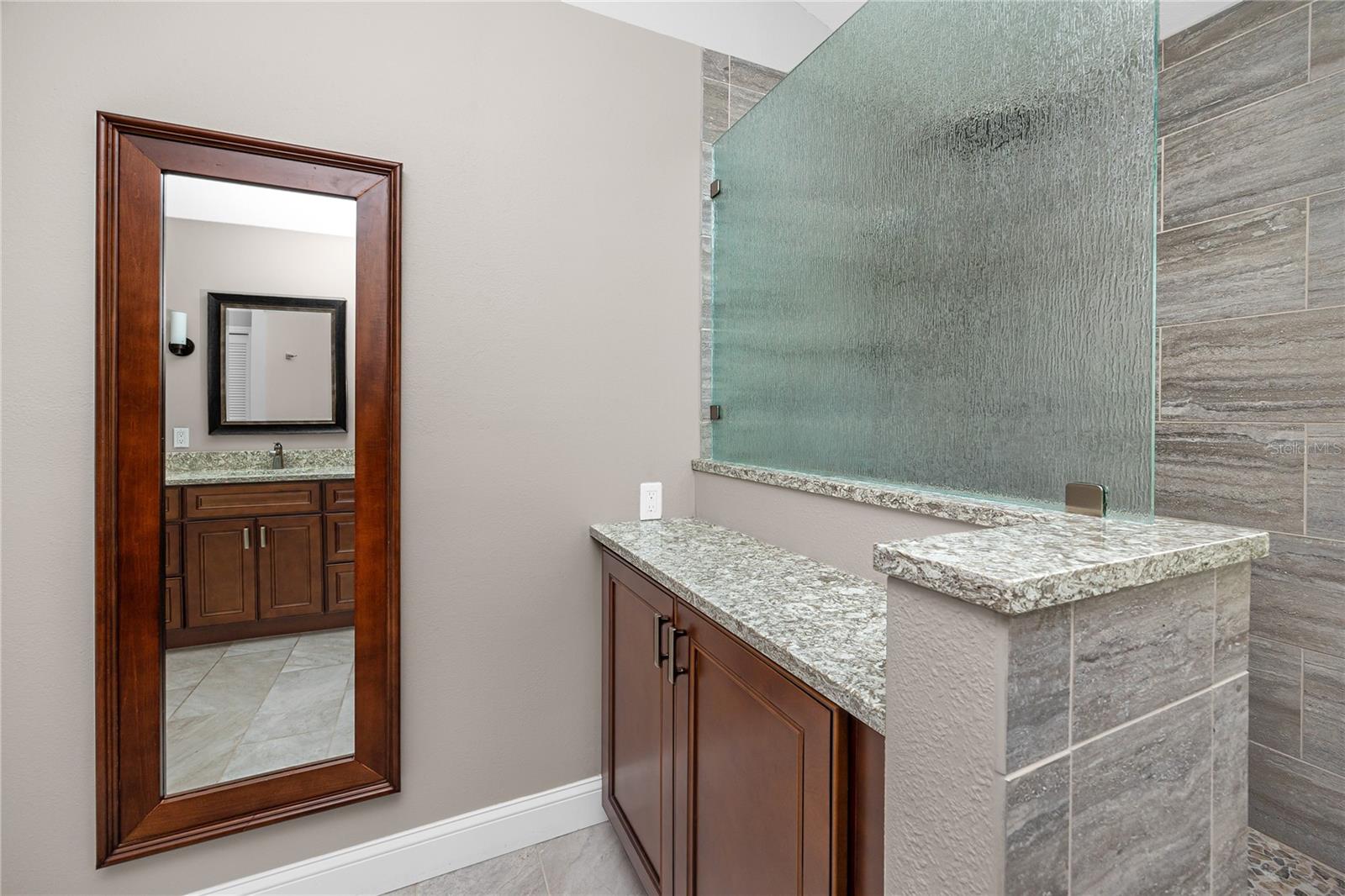 CHAPMAN MANORS - Residential