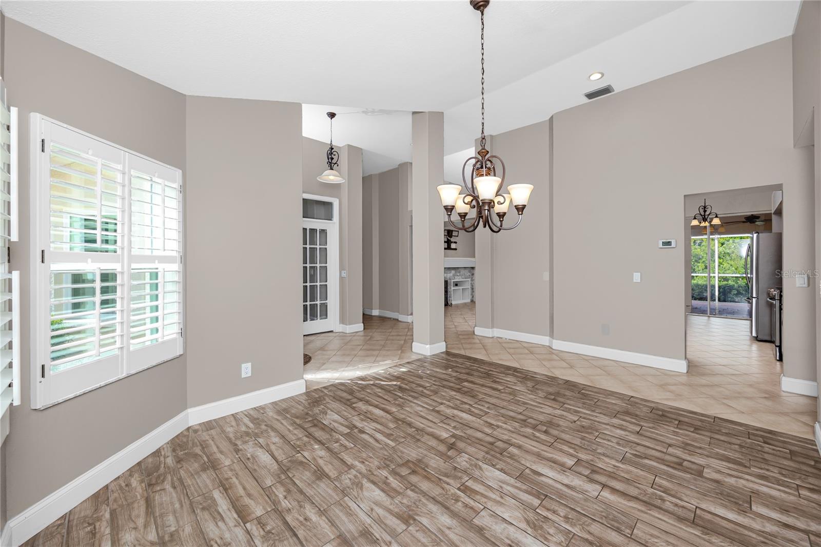 CHAPMAN MANORS - Residential
