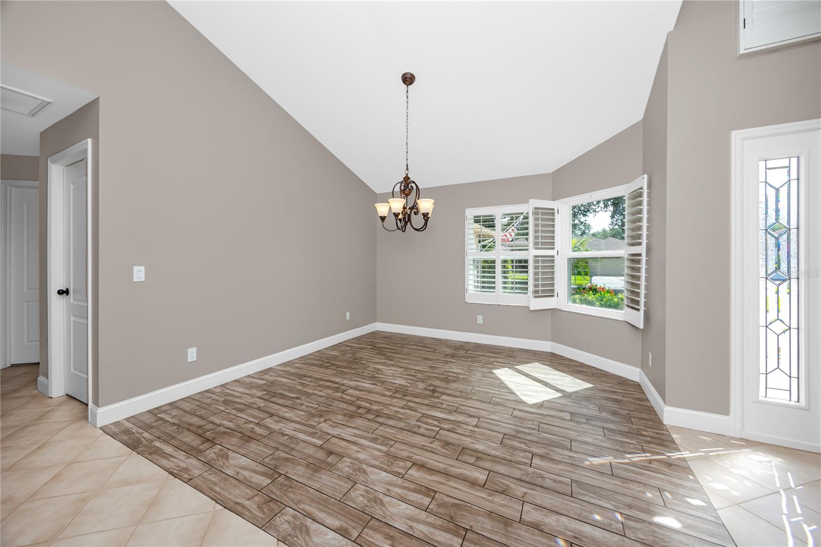 CHAPMAN MANORS - Residential