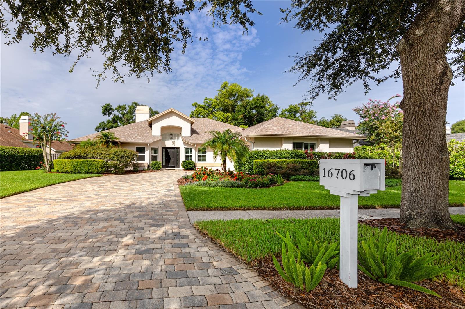 CHAPMAN MANORS - Residential