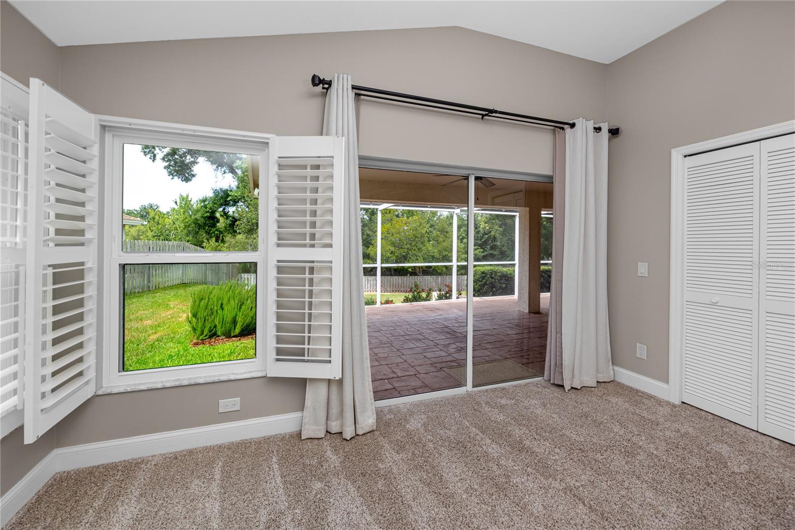 CHAPMAN MANORS - Residential