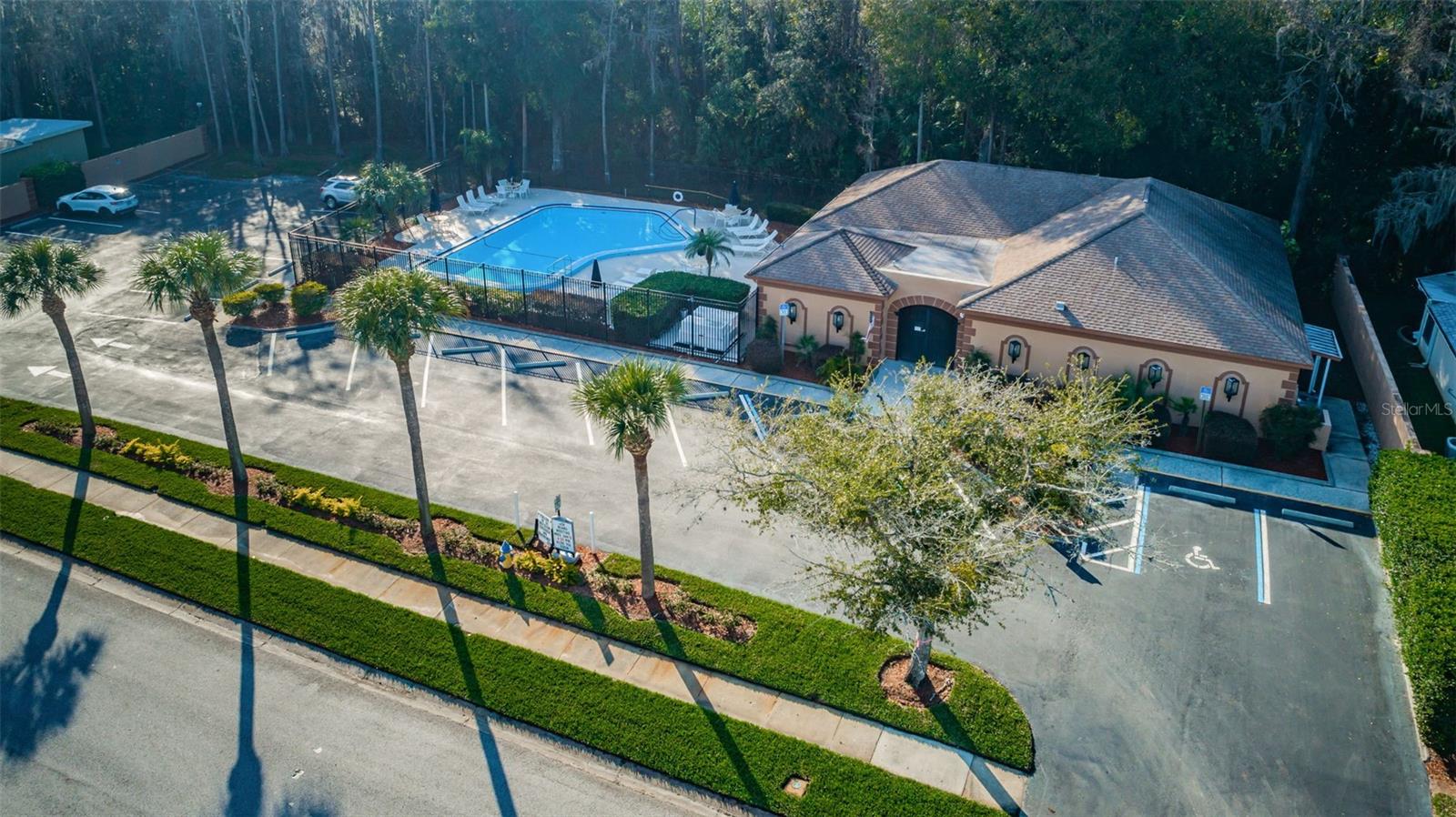 FAIRWAY SPGS - Residential