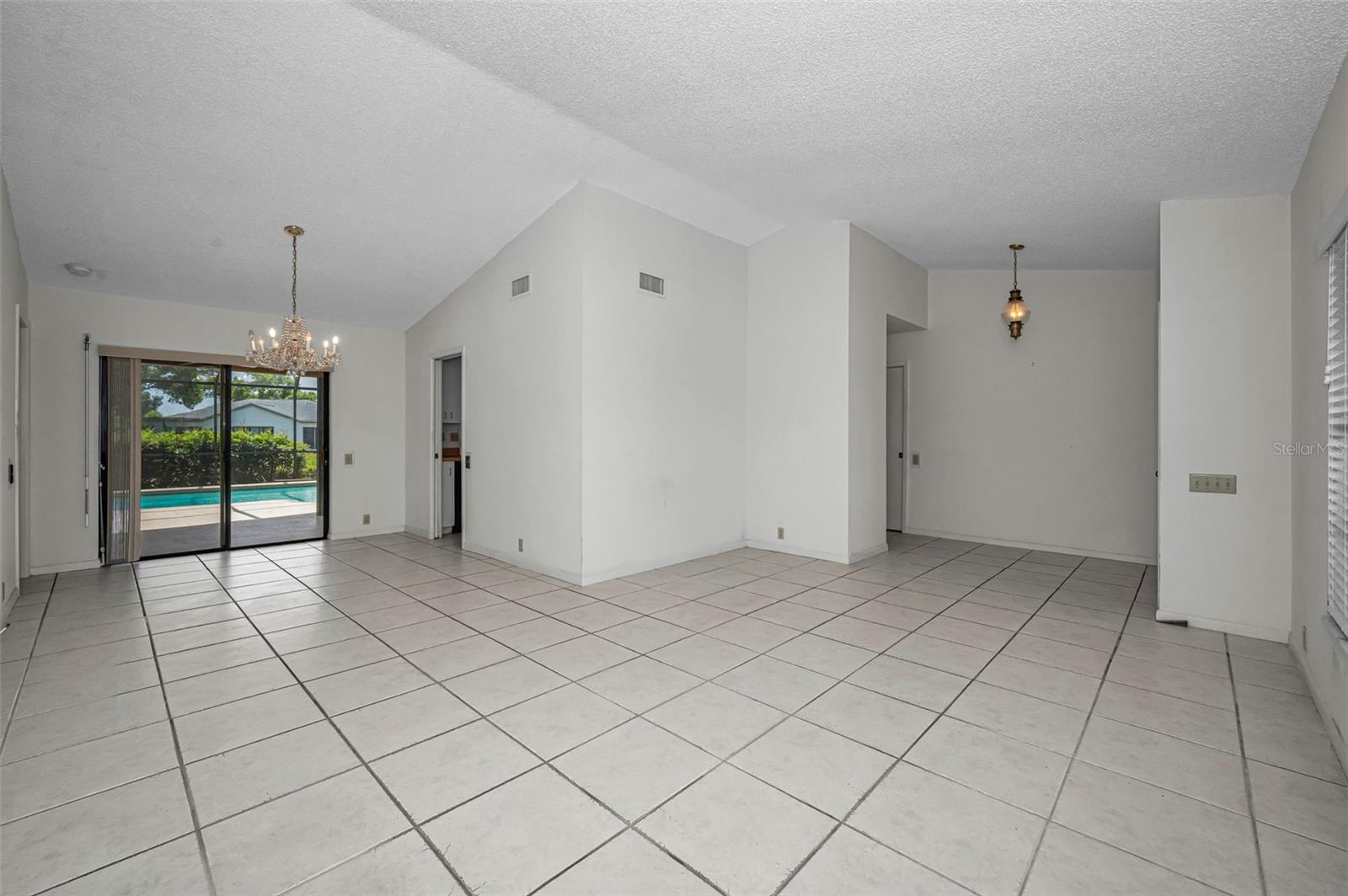 FAIRWAY SPGS - Residential