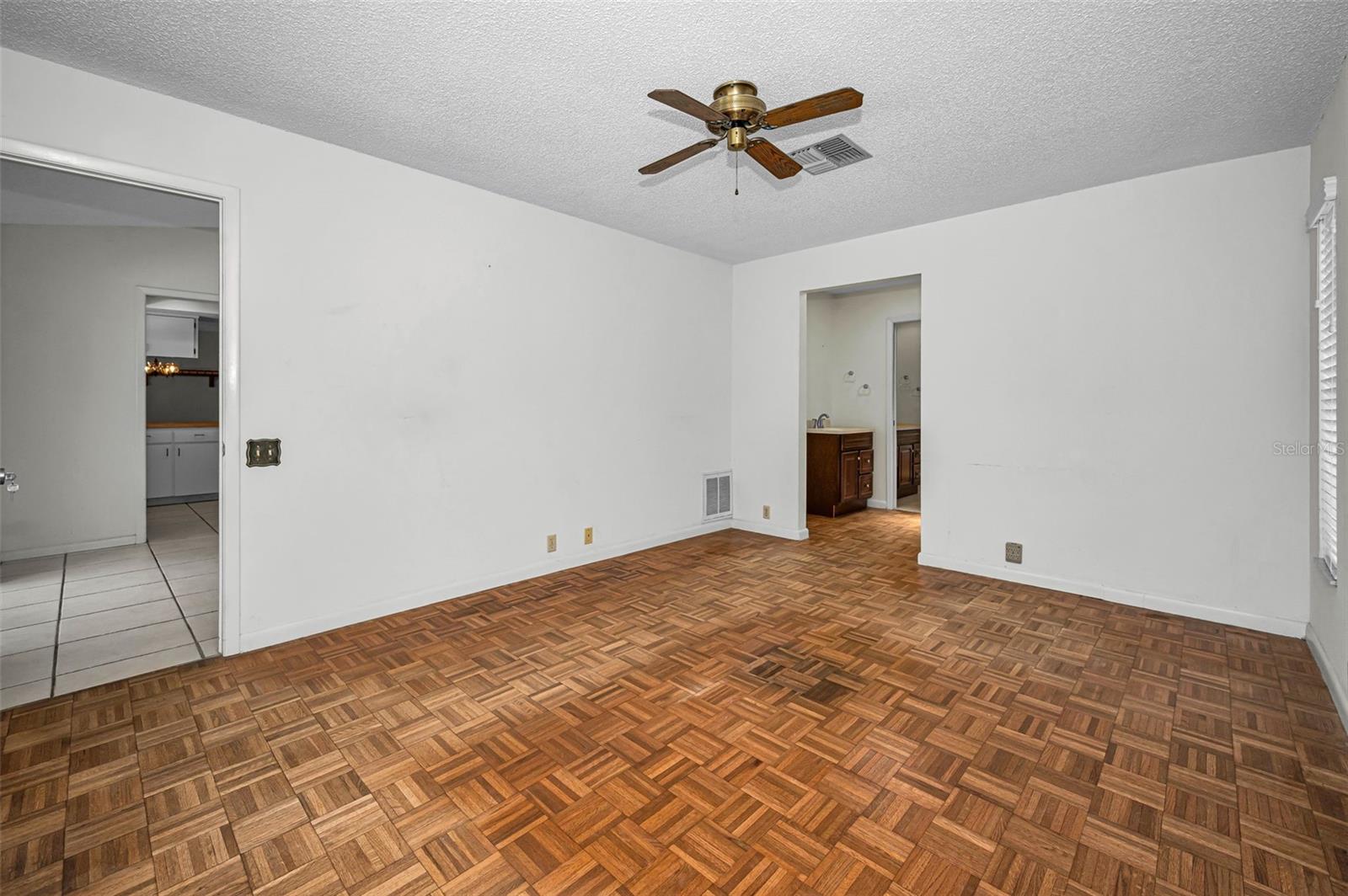 FAIRWAY SPGS - Residential
