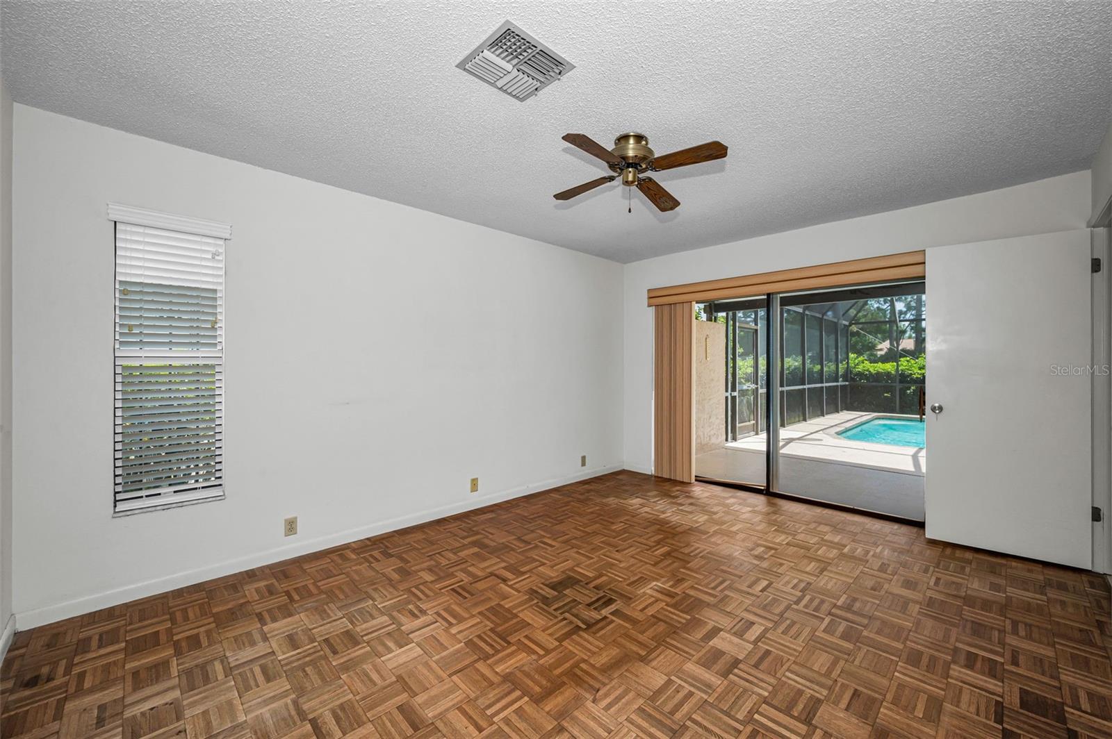FAIRWAY SPGS - Residential