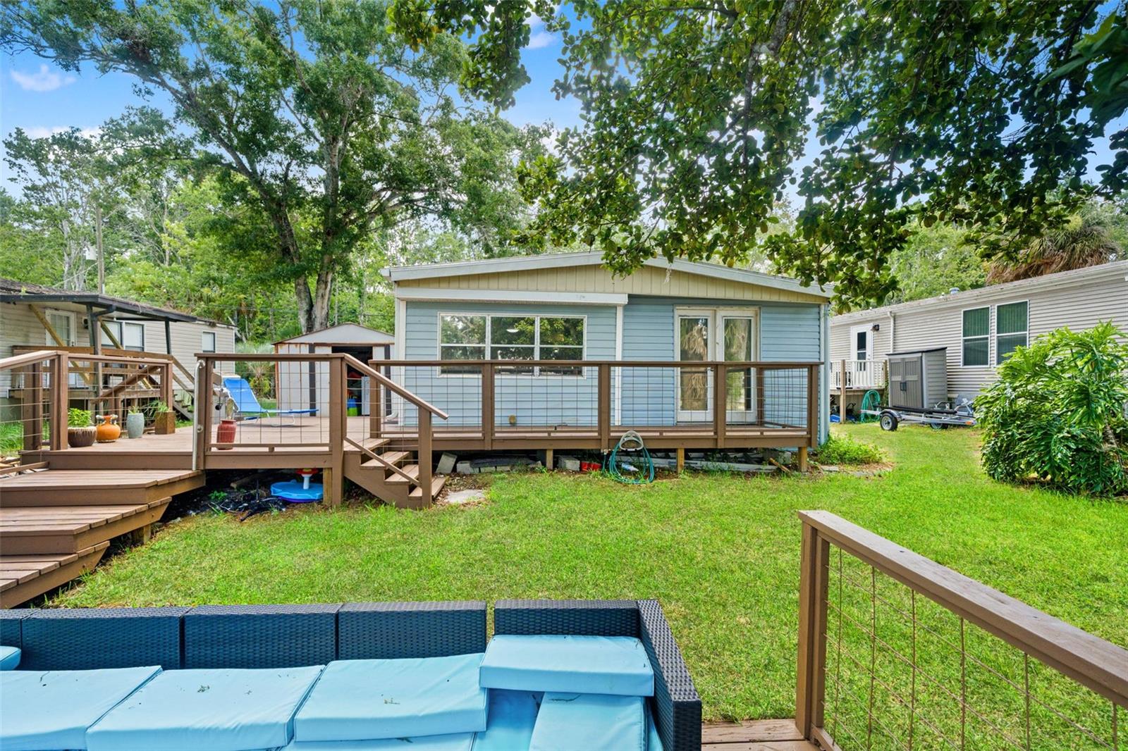 WEEKI WACHEE SHORES - Residential