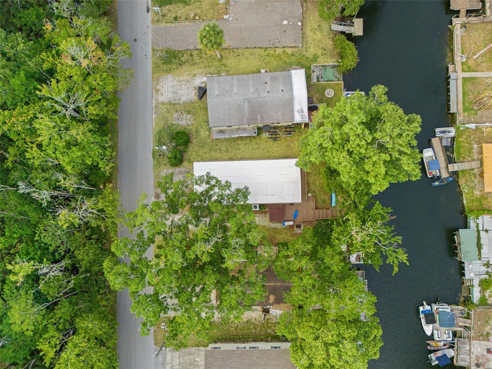 WEEKI WACHEE SHORES - Residential