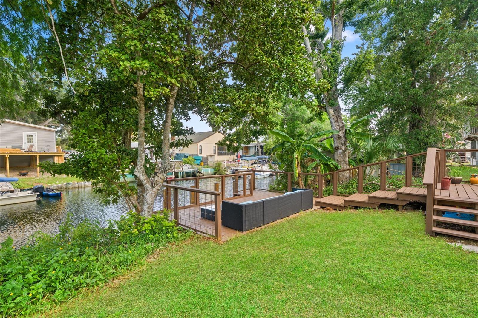 WEEKI WACHEE SHORES - Residential