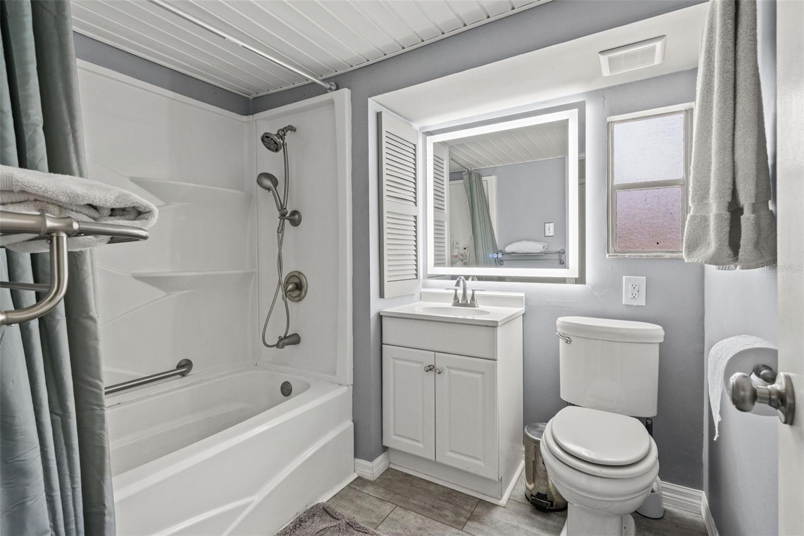 WEEKI WACHEE SHORES - Residential
