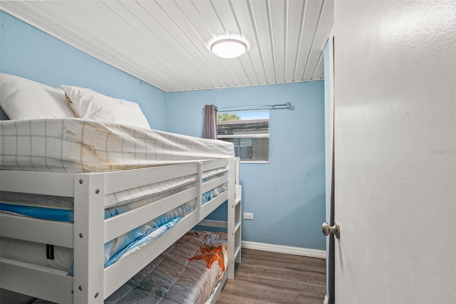 WEEKI WACHEE SHORES - Residential