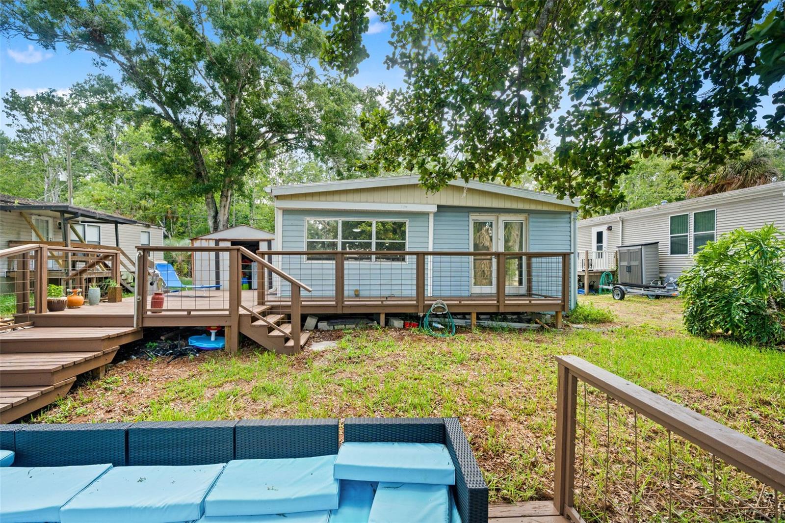 WEEKI WACHEE SHORES - Residential