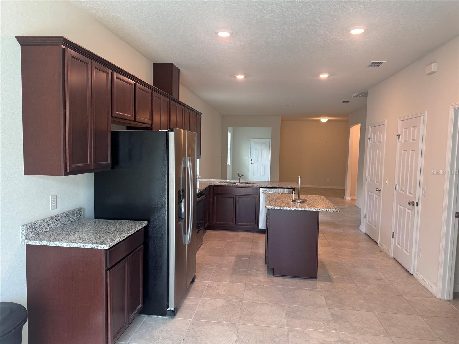 LIVE OAK LAKE PH 1 - Residential