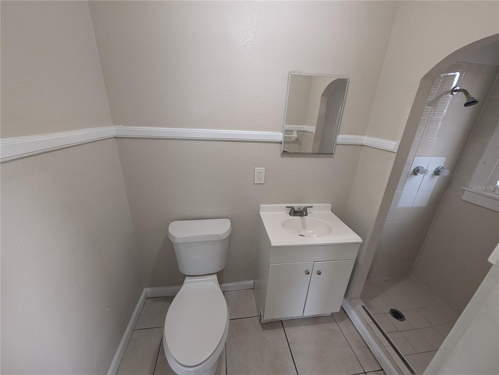 CROMWELL HEIGHTS - Residential Lease