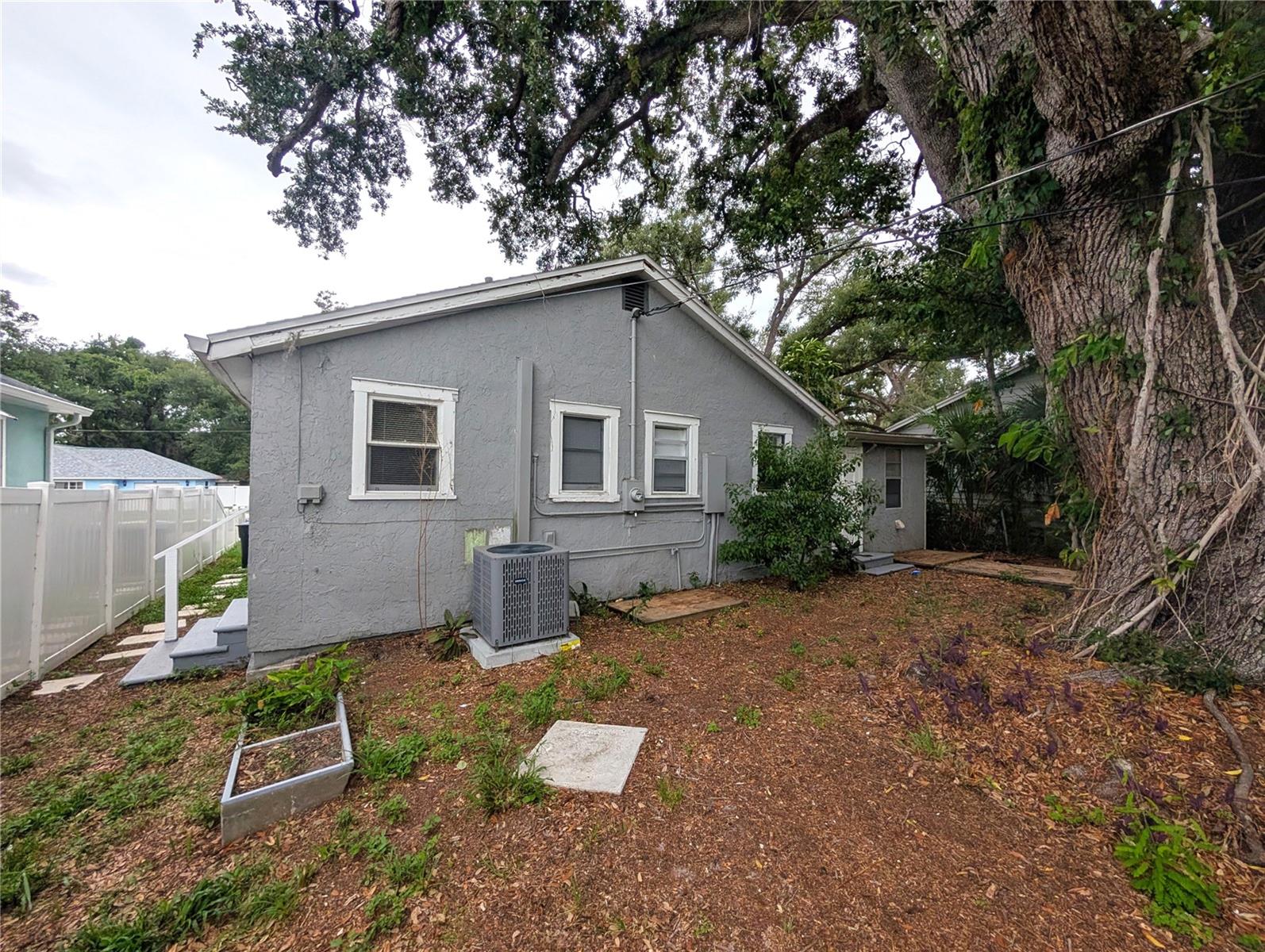 CROMWELL HEIGHTS - Residential Lease