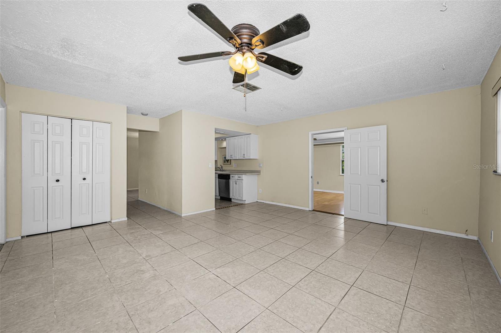 HIGHLAND LAKES - Residential