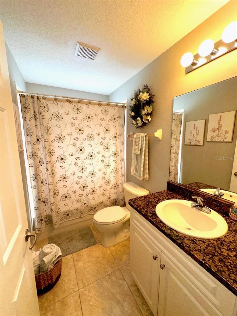 LAKESIDE TOWN HOMES CONDO - Residential