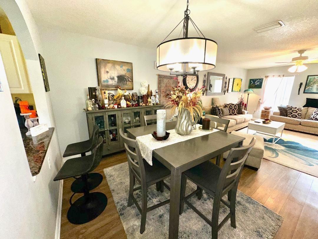 LAKESIDE TOWN HOMES CONDO - Residential