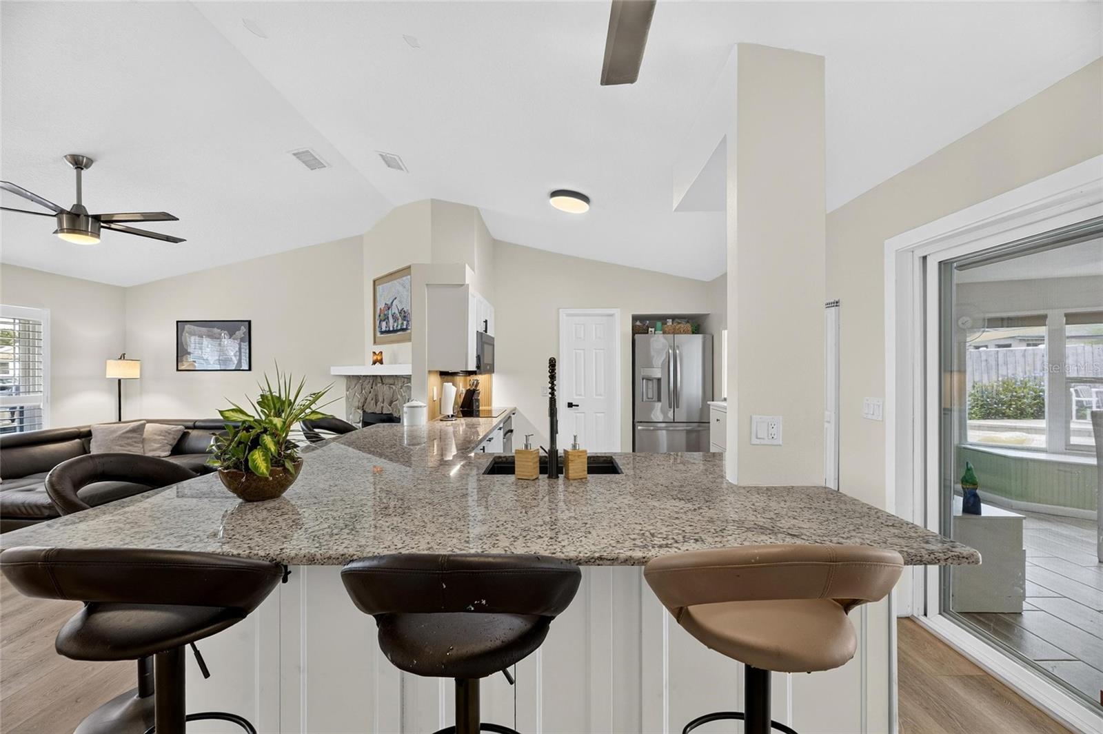 LAKEVIEW VILLAGE SEC C UNI - Residential Lease