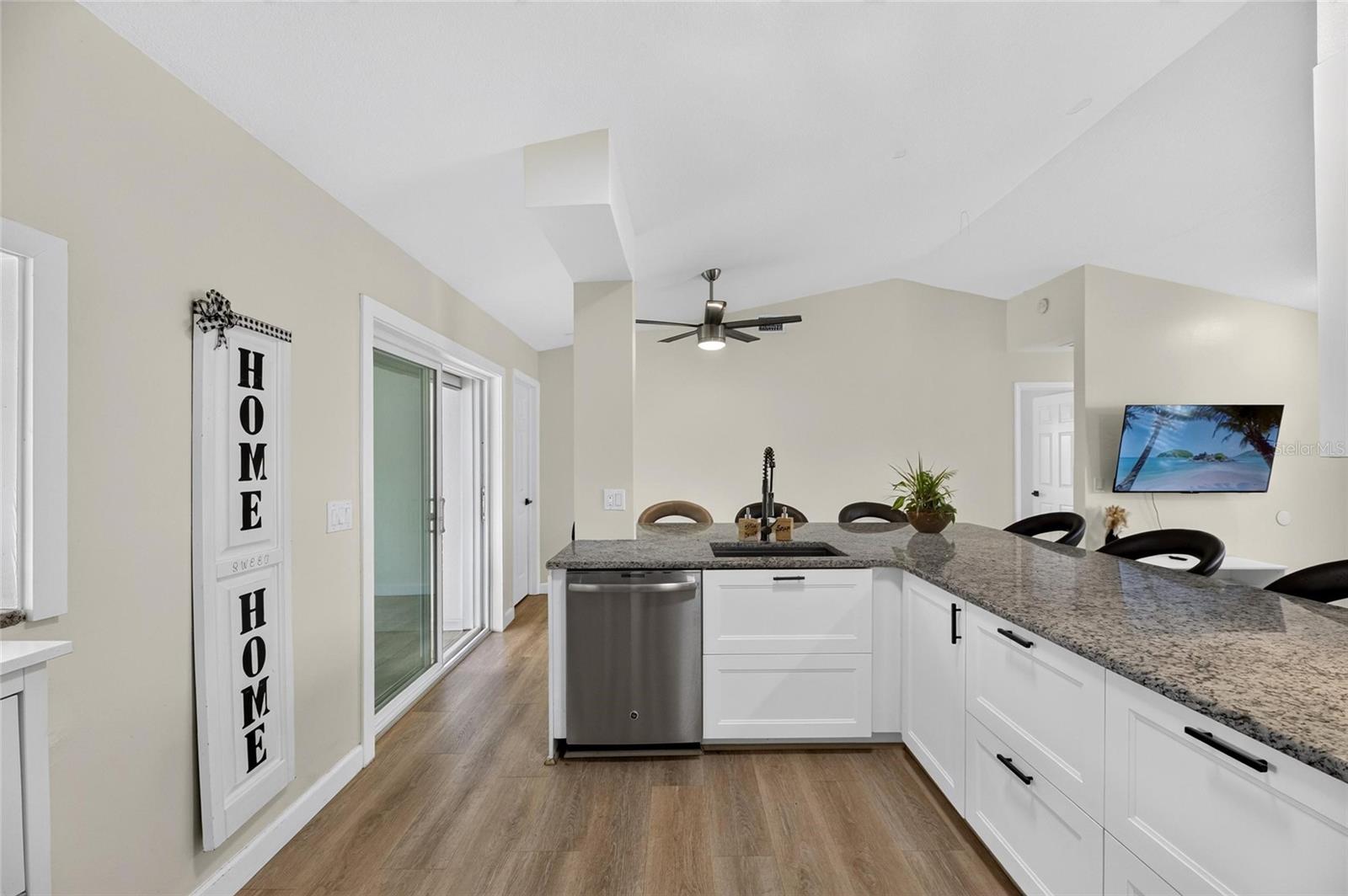 LAKEVIEW VILLAGE SEC C UNI - Residential Lease