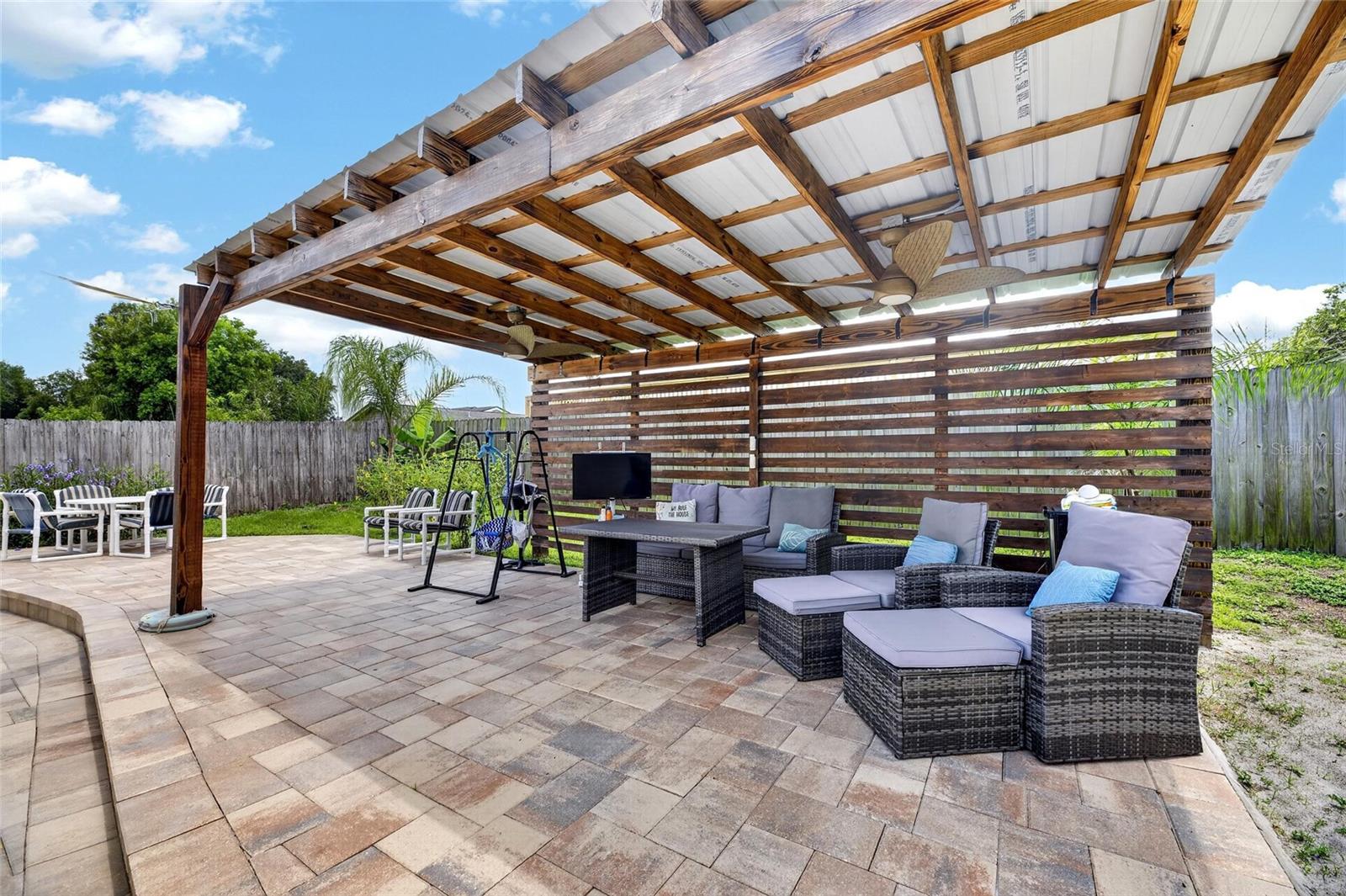 LAKEVIEW VILLAGE SEC C UNI - Residential Lease