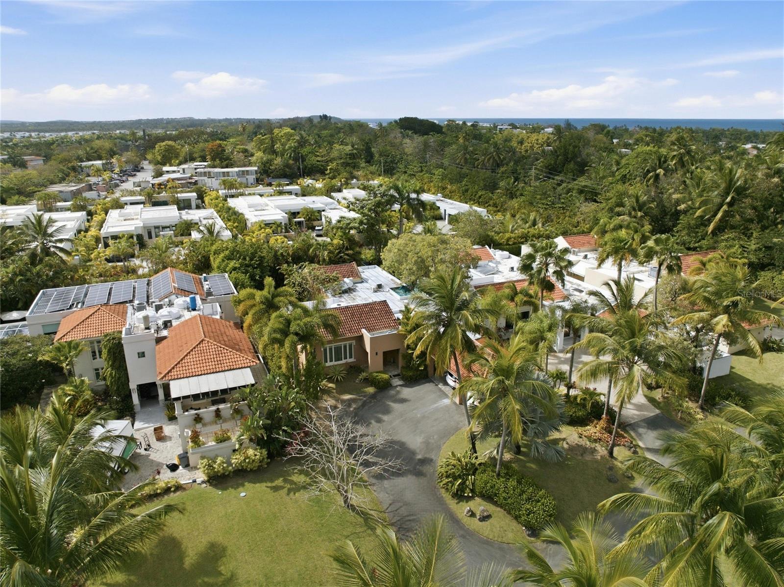DORADO BEACH EAST - Residential