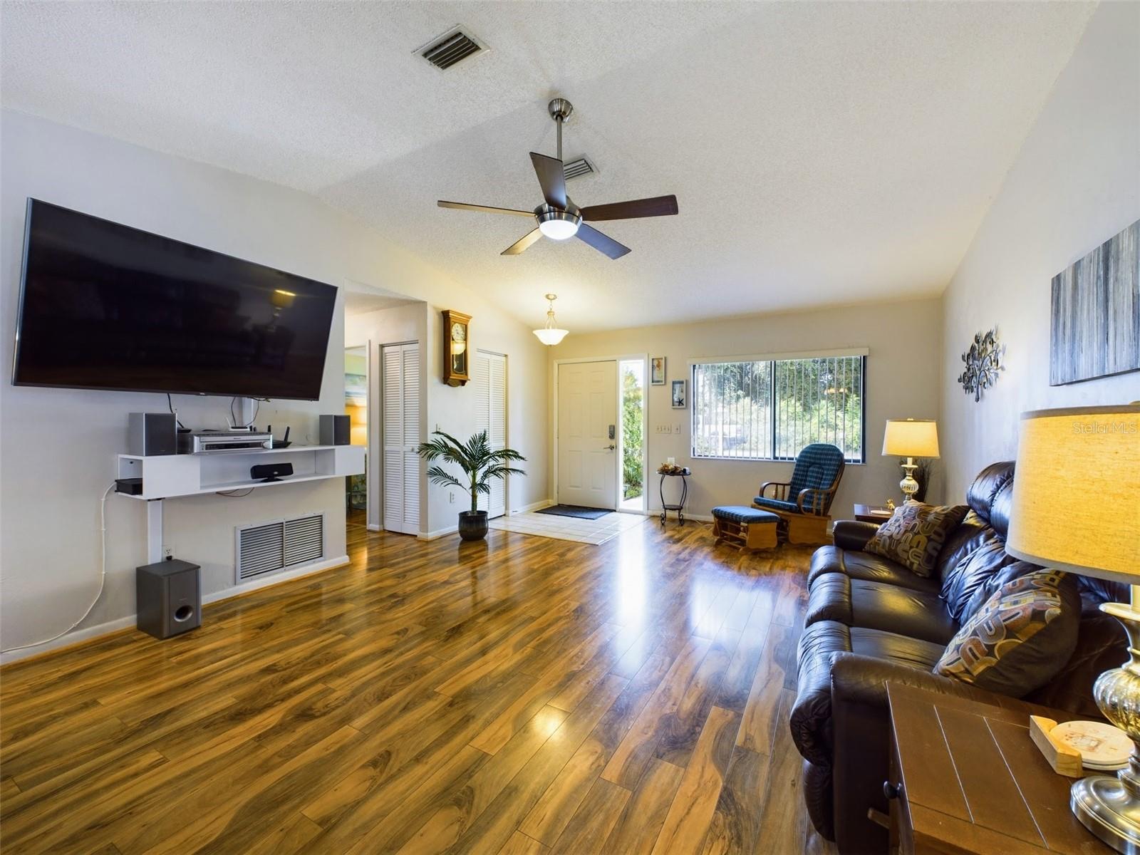DEERWOOD REP BLK 20 PINE LAKES GOLF COURSE - Residential