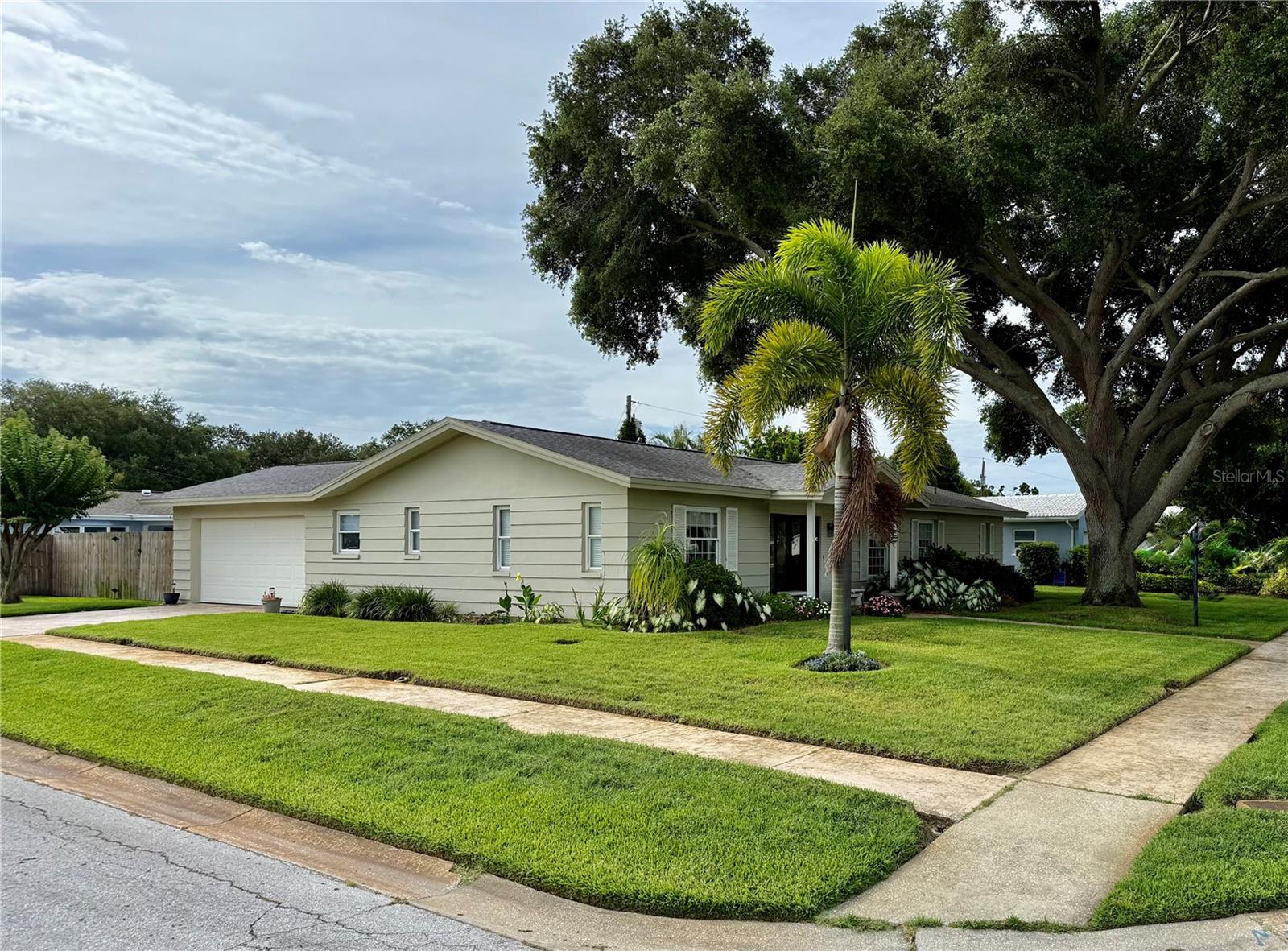 MIDWAY ACRES - Residential
