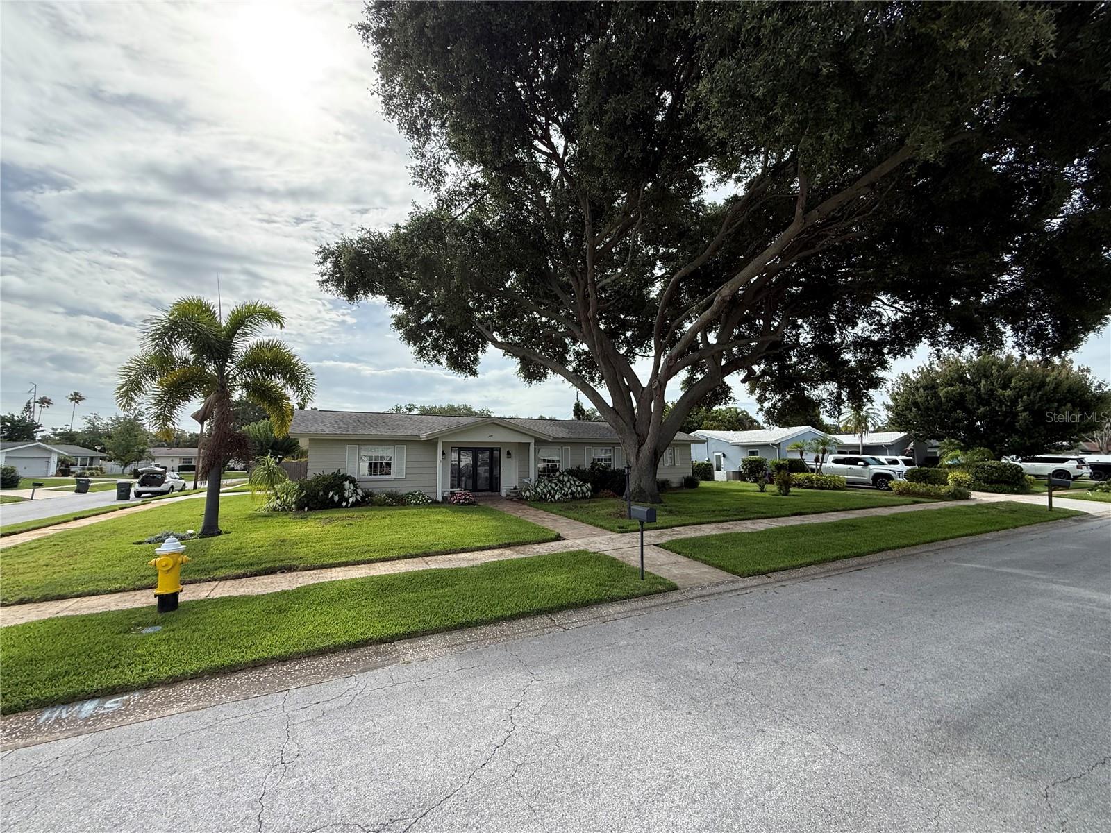 MIDWAY ACRES - Residential