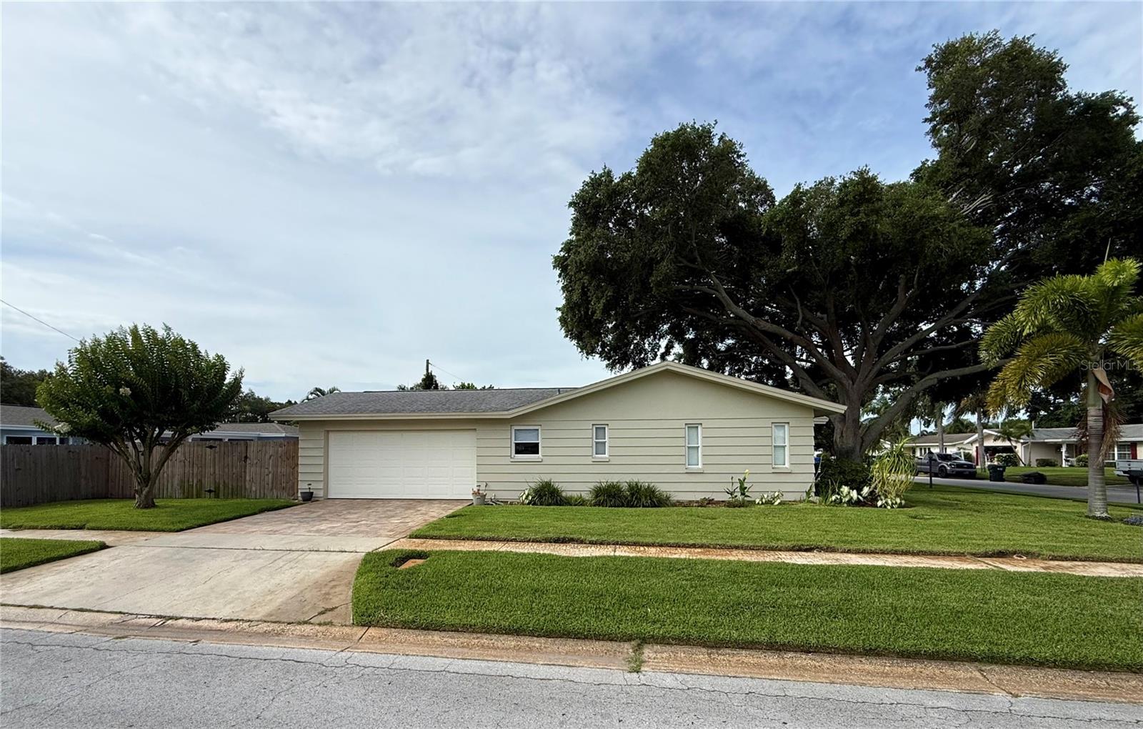 MIDWAY ACRES - Residential