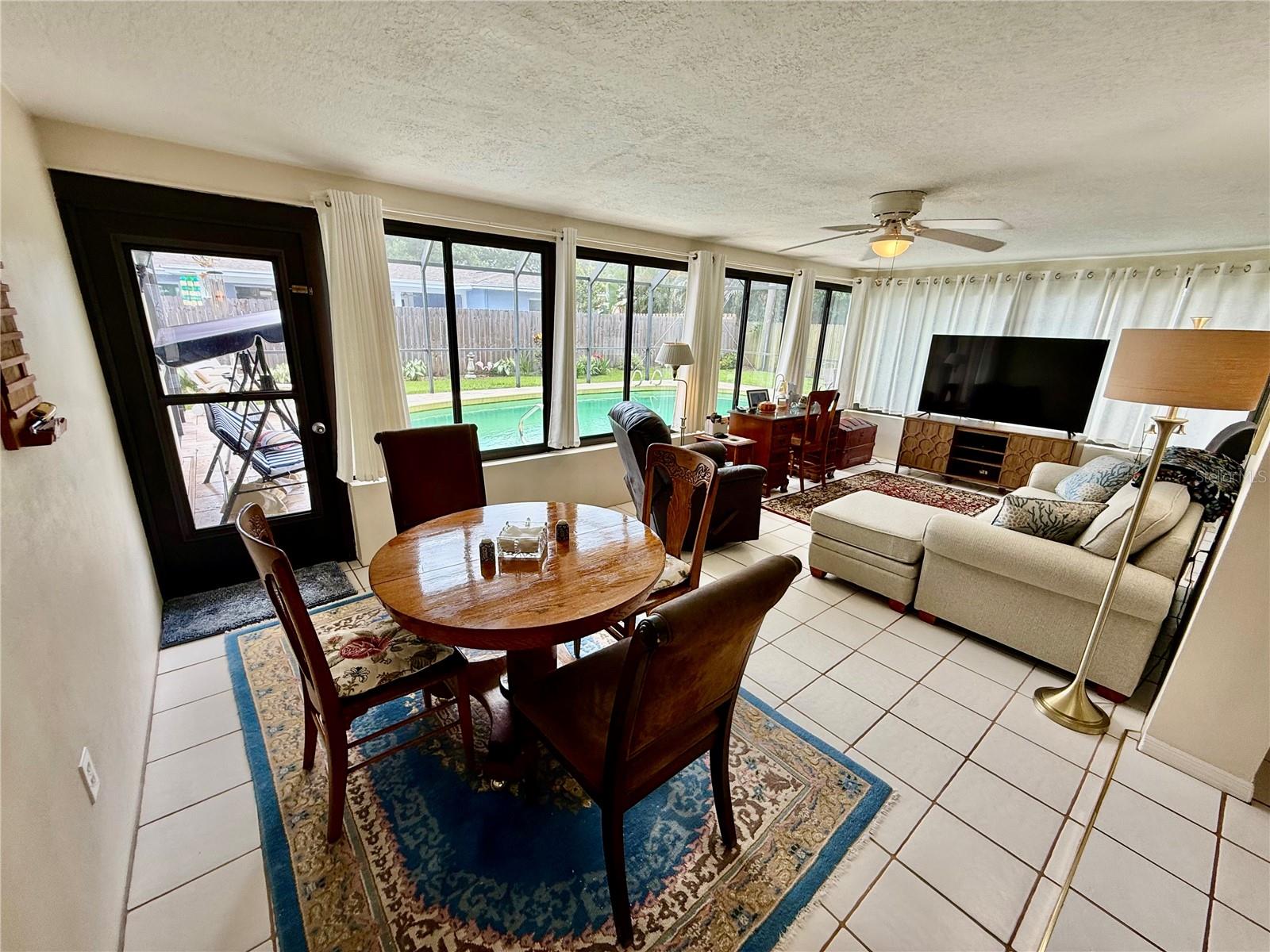 MIDWAY ACRES - Residential