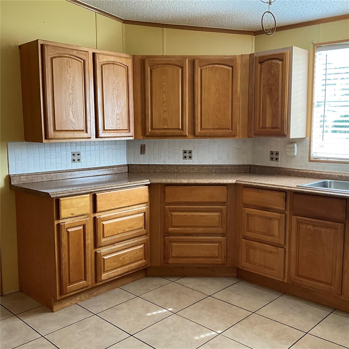 TRADERS COVE UNIT 01 - Residential