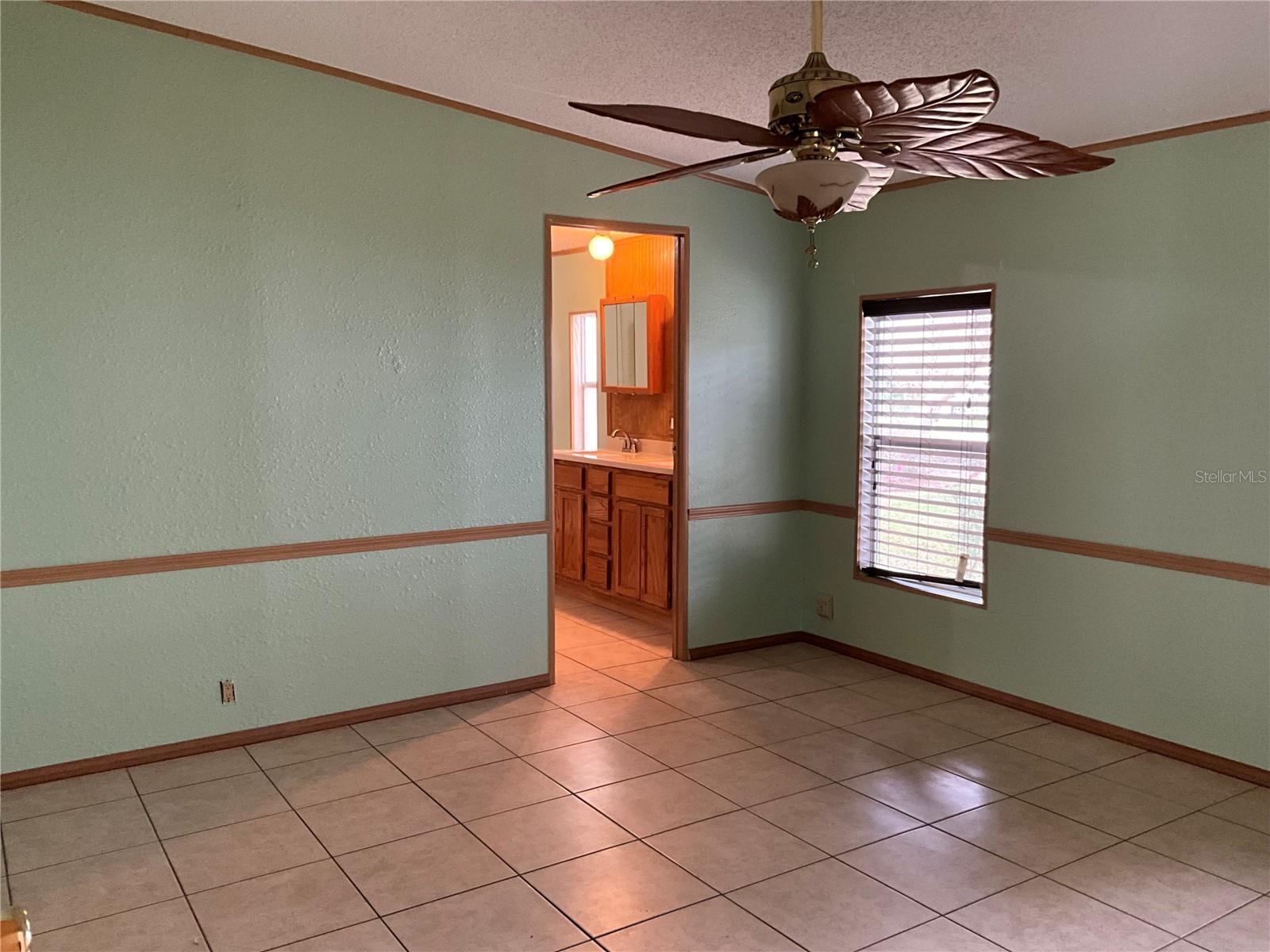 TRADERS COVE UNIT 01 - Residential