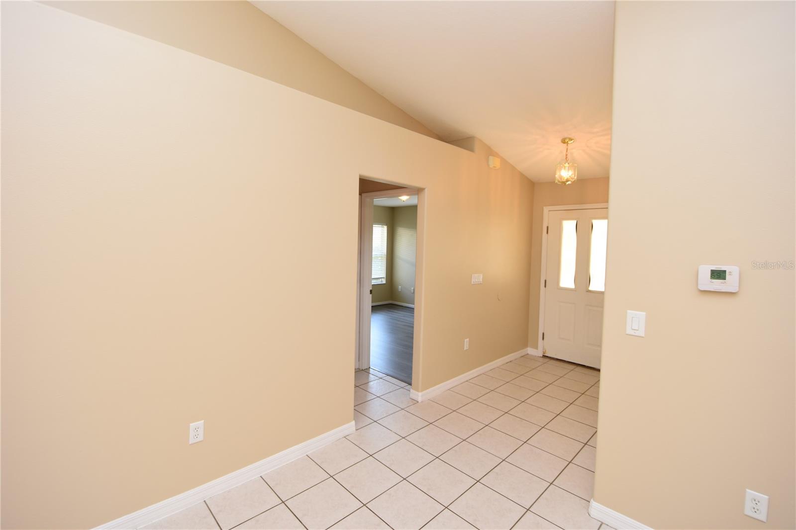 QUAIL HOLLOW - Residential Lease