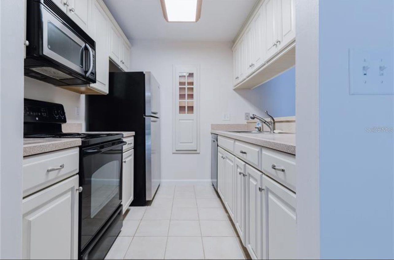 CRANES ROOST VILLAGE SEC 1 - Residential Lease