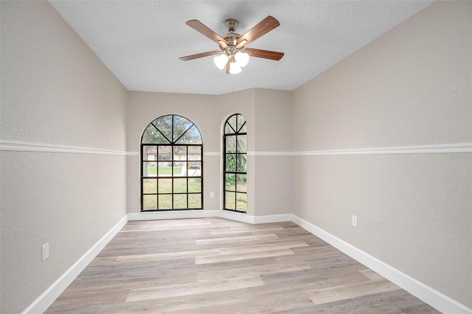 DELTONA LAKES UN 27 - Residential