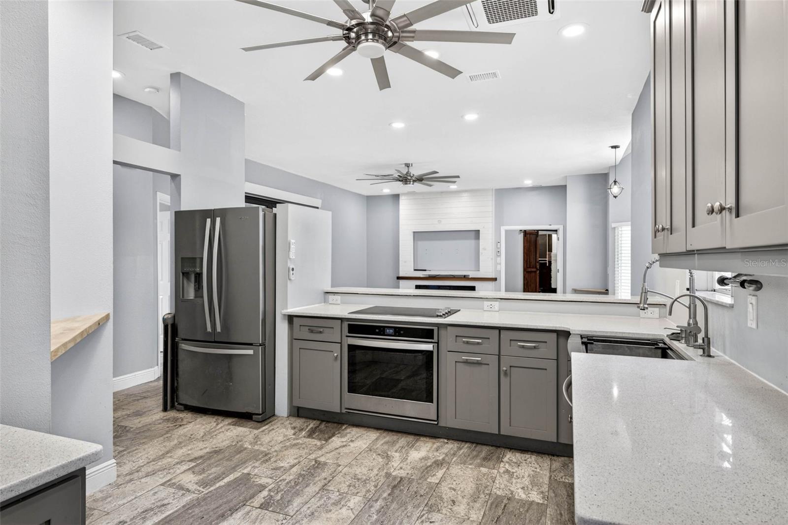 CEDAR CREEK - Residential