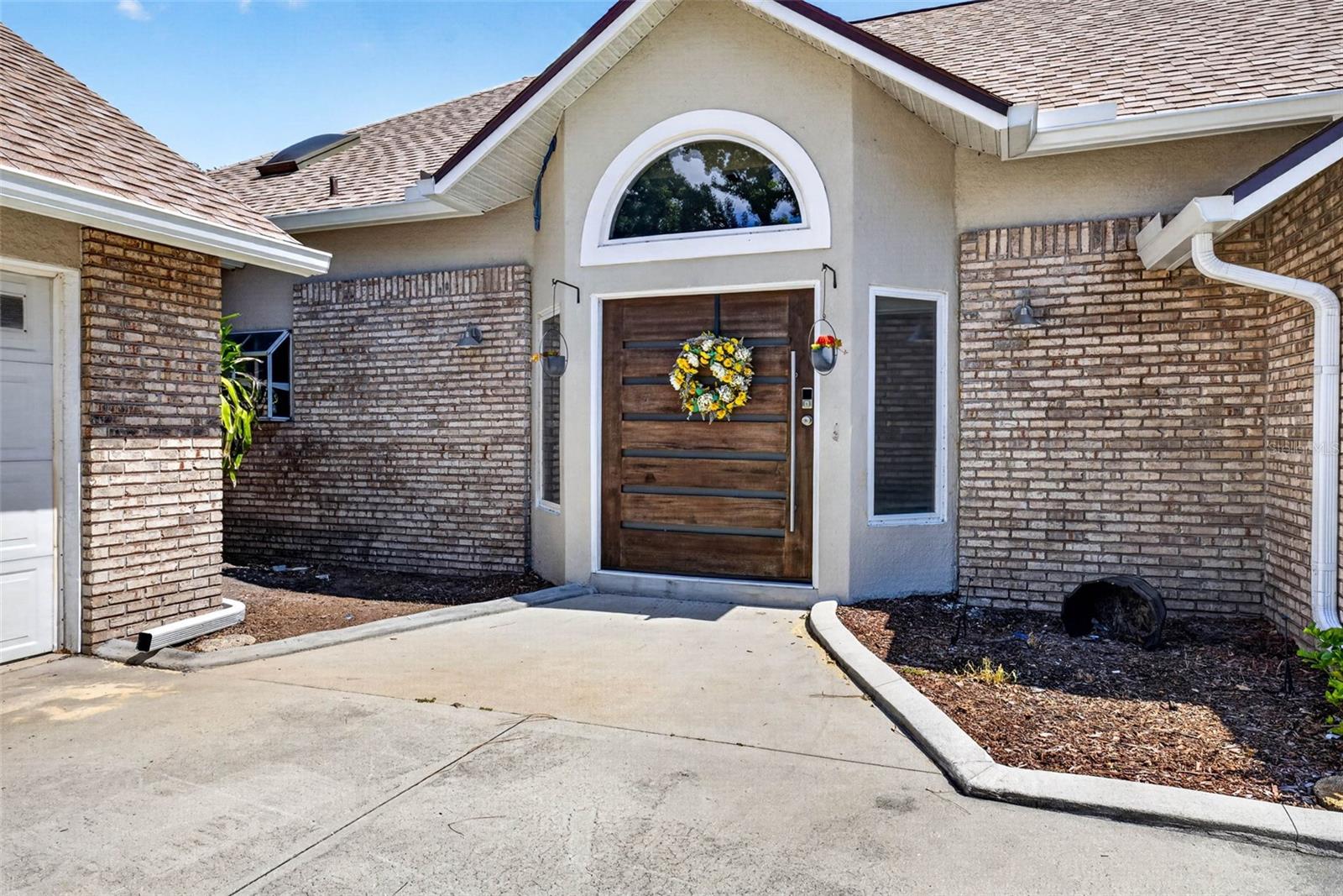 CEDAR CREEK - Residential