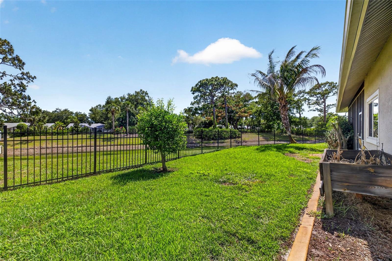 CEDAR CREEK - Residential