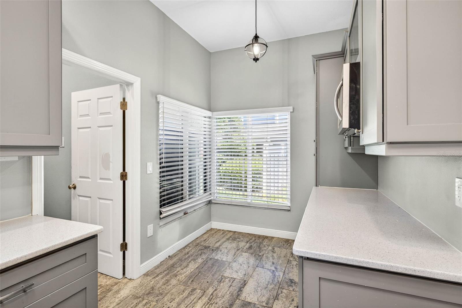 CEDAR CREEK - Residential