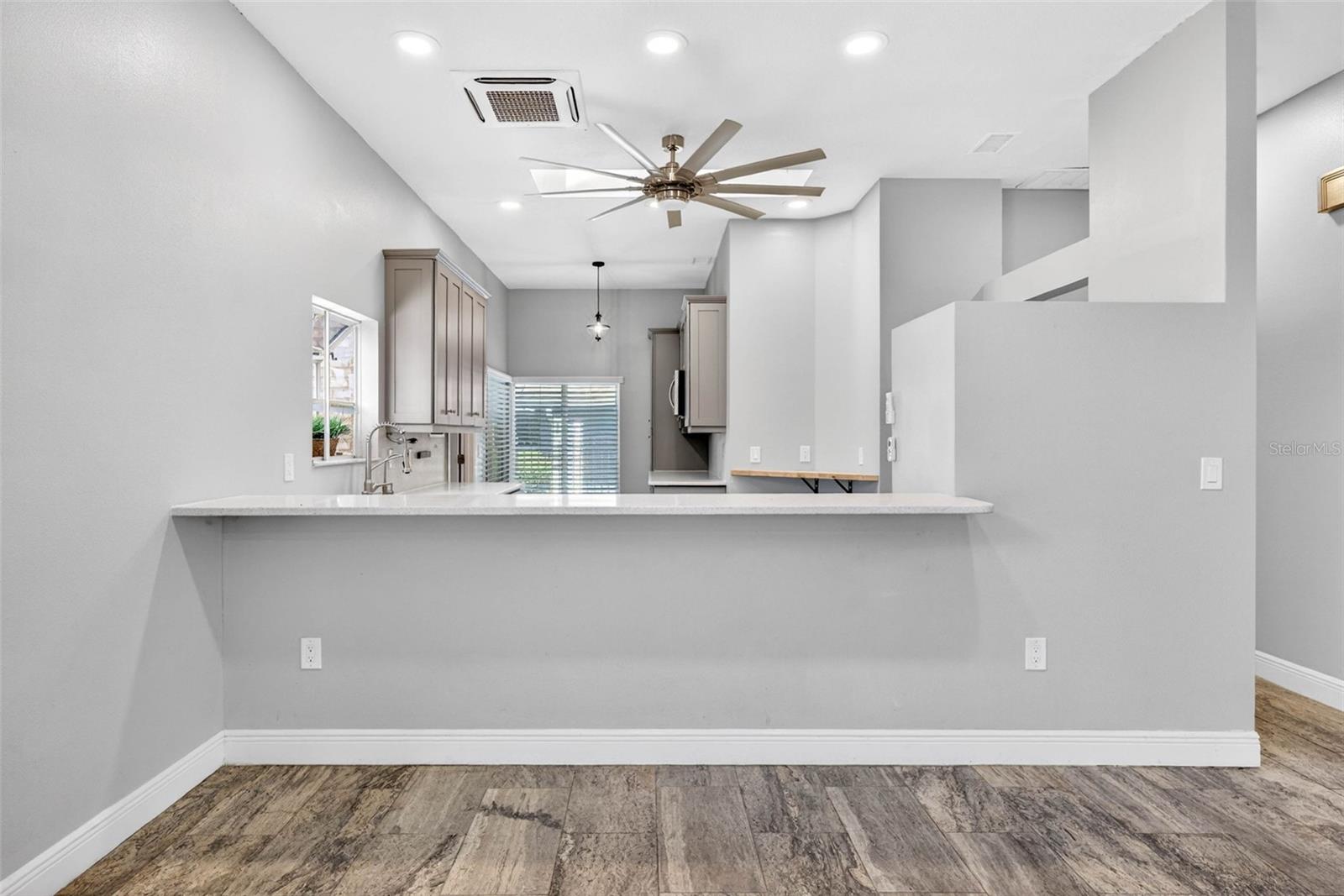 CEDAR CREEK - Residential