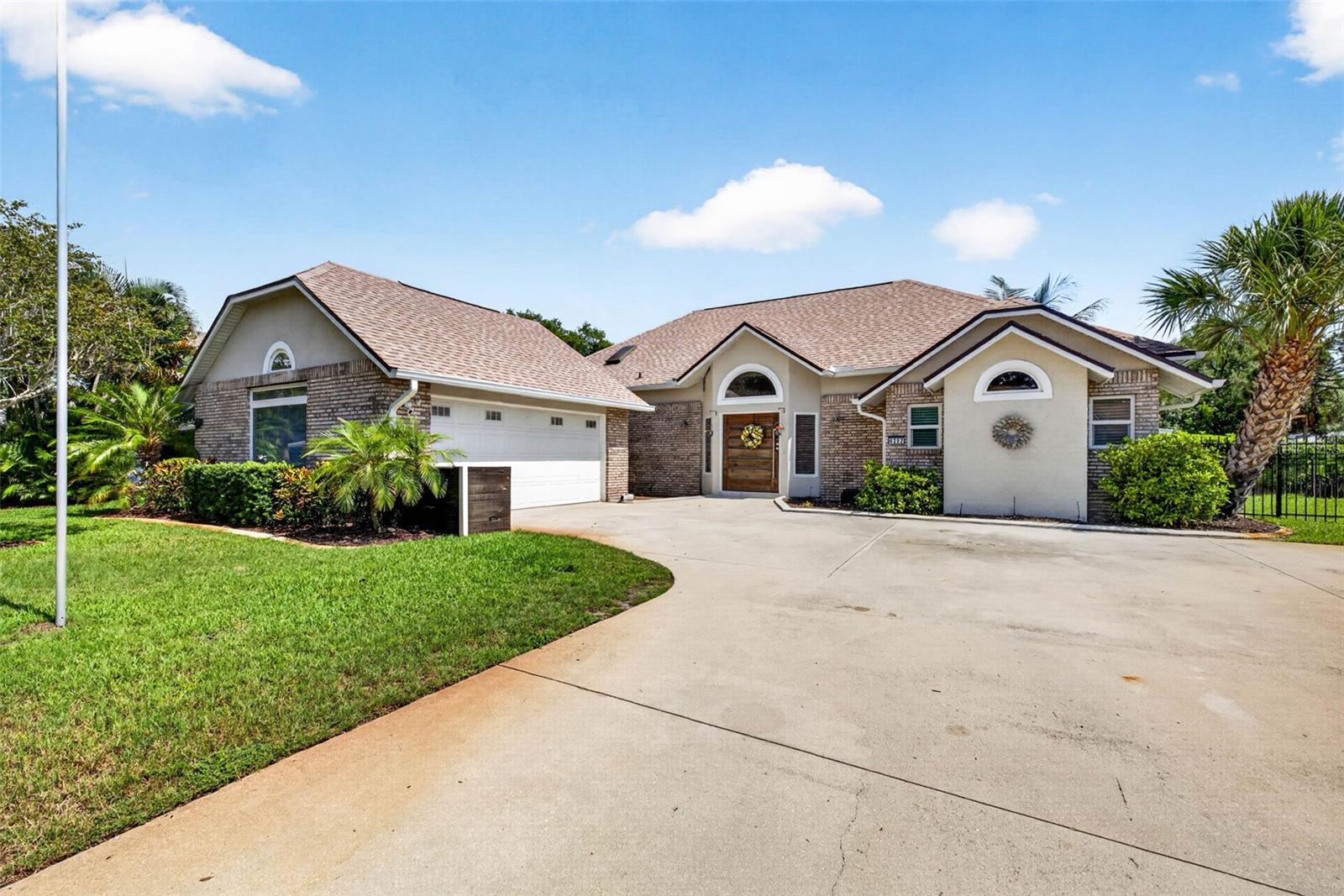 CEDAR CREEK - Residential