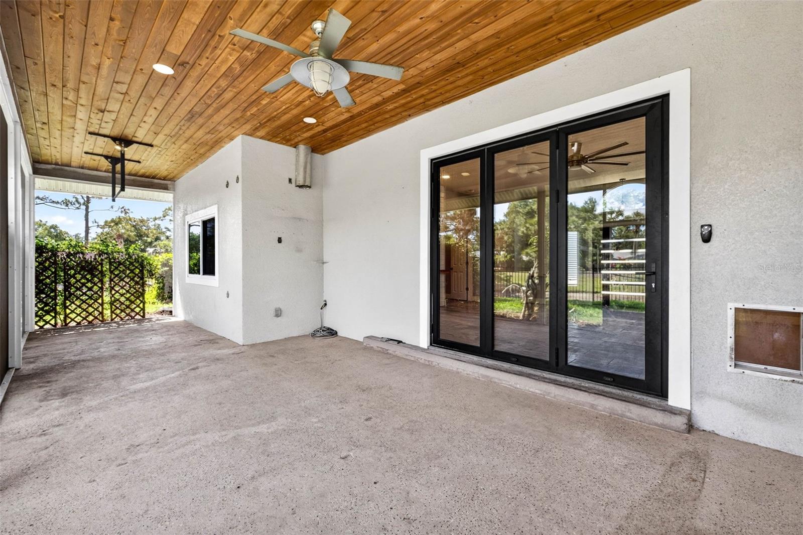 CEDAR CREEK - Residential