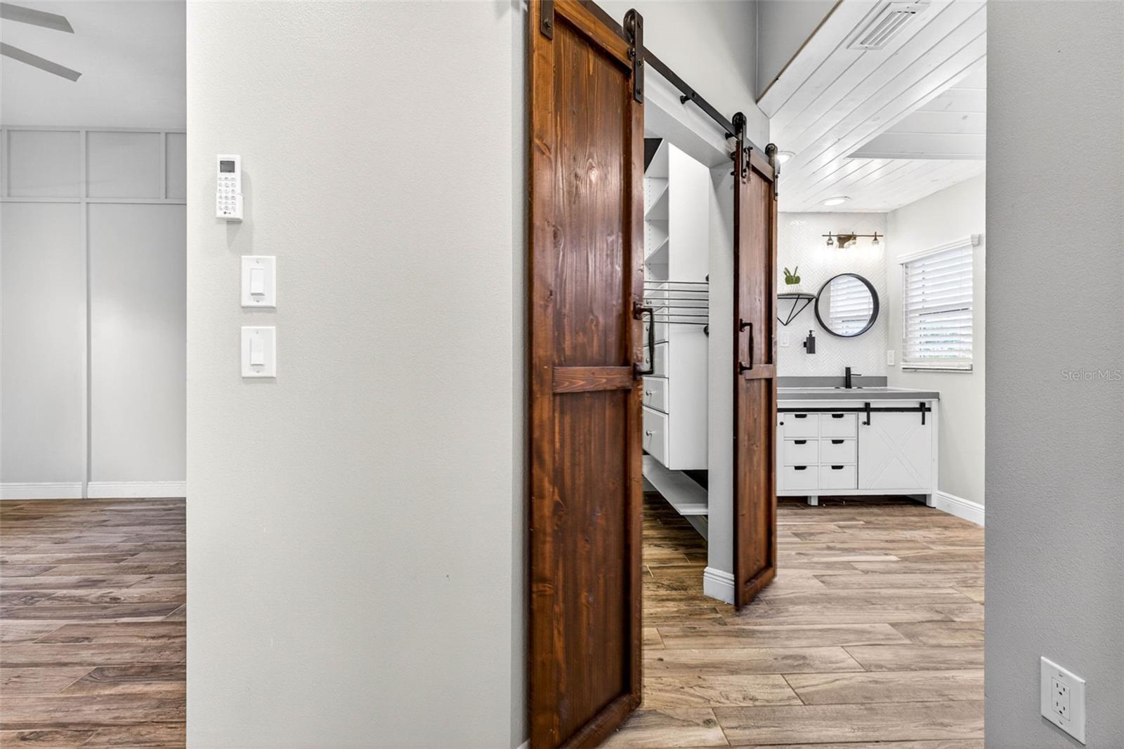 CEDAR CREEK - Residential