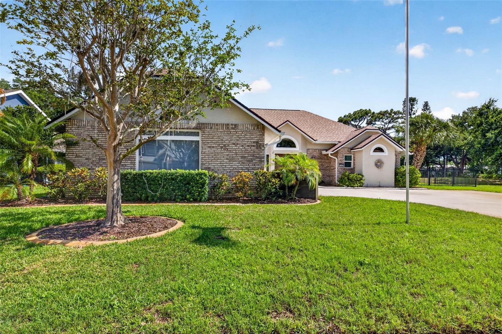 CEDAR CREEK - Residential