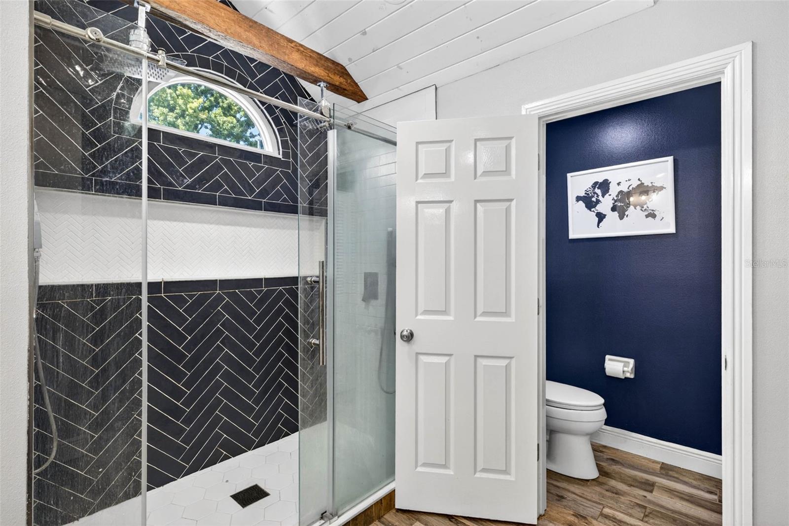 CEDAR CREEK - Residential