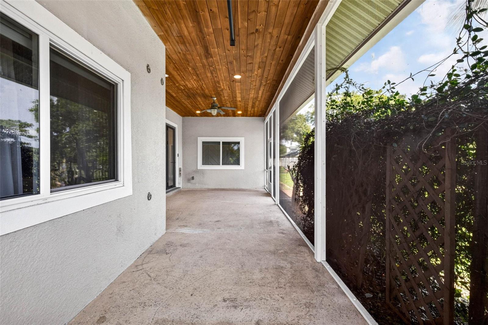 CEDAR CREEK - Residential
