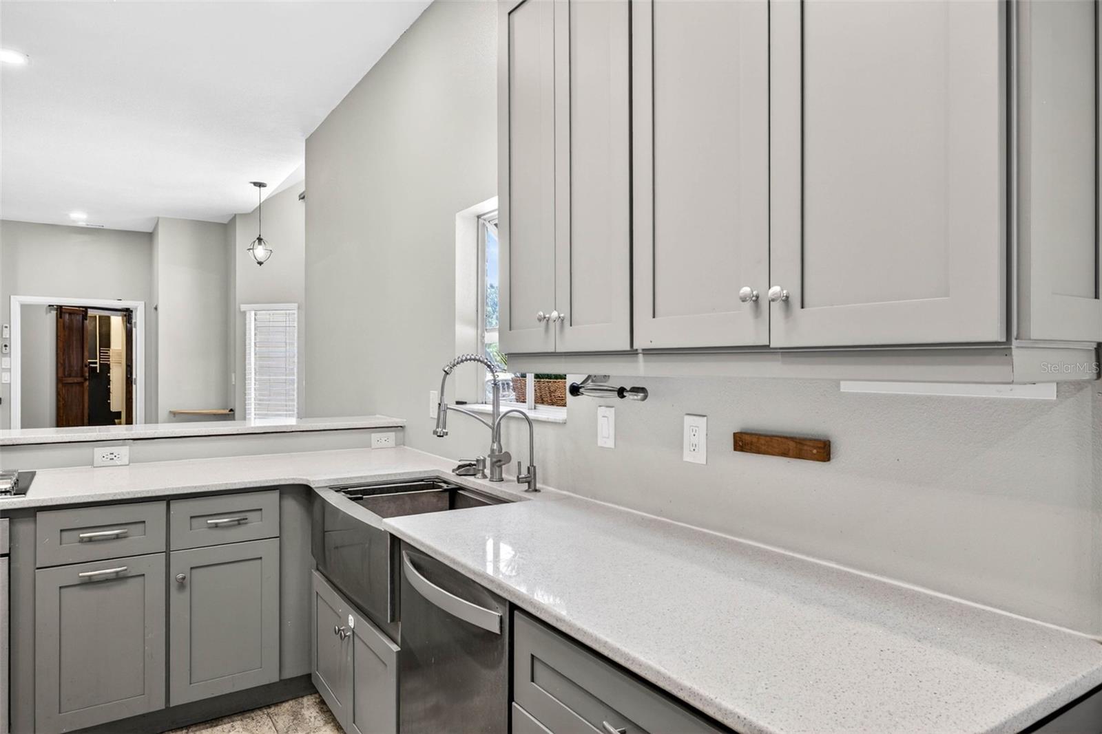 CEDAR CREEK - Residential