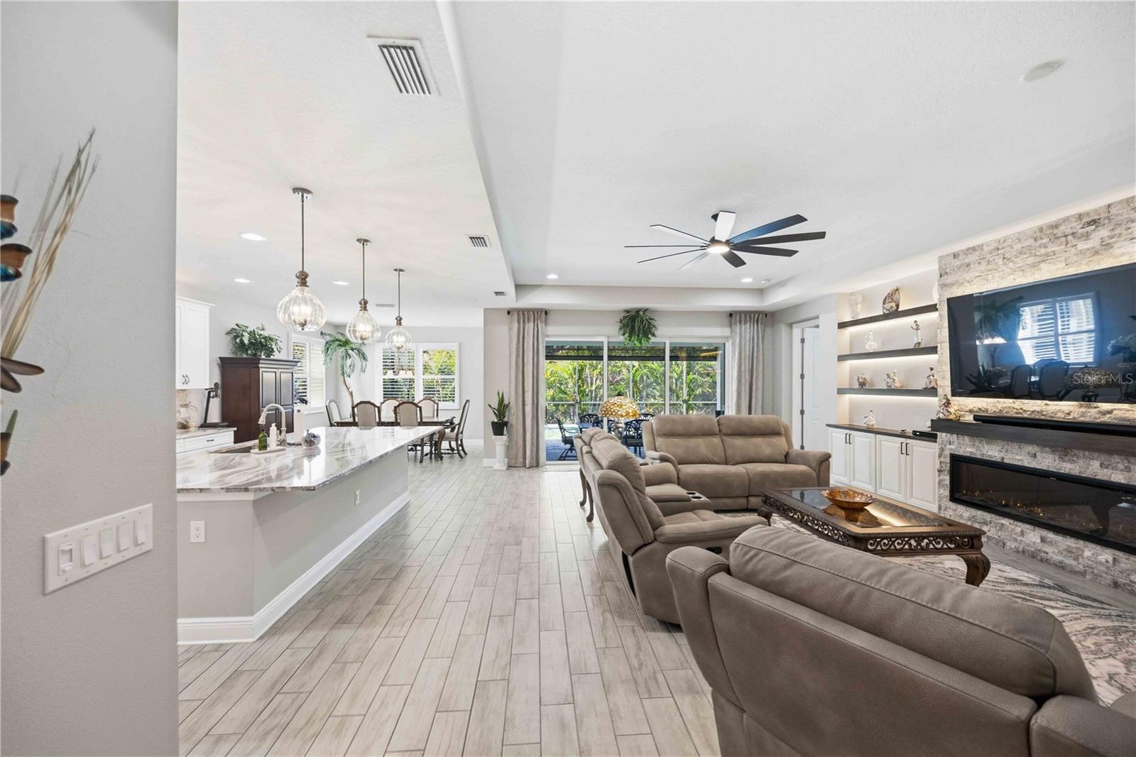OASIS/WEST VLGS PH 1 - Residential