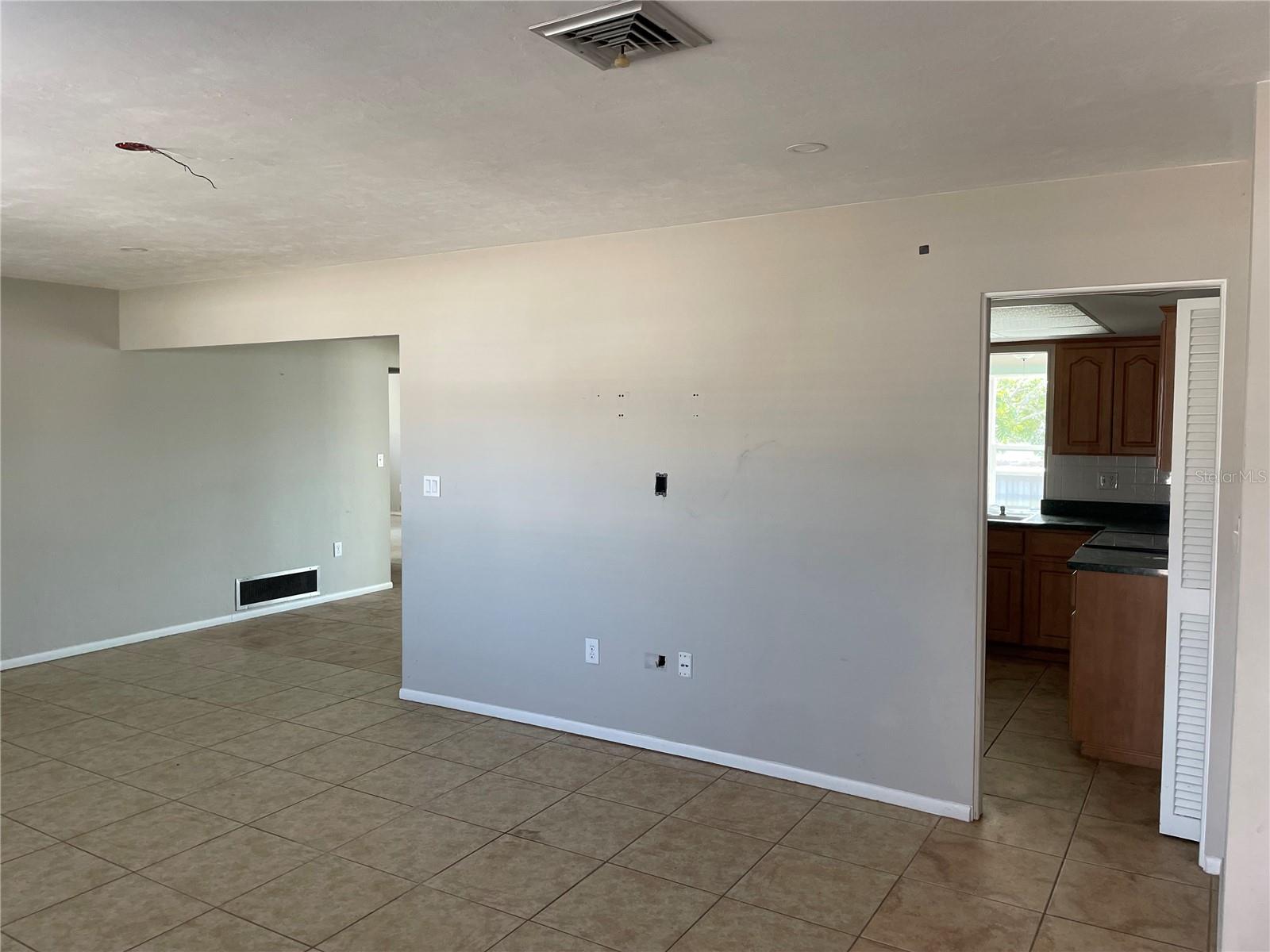 FLAMINGO CAY SECOND UNIT - Residential